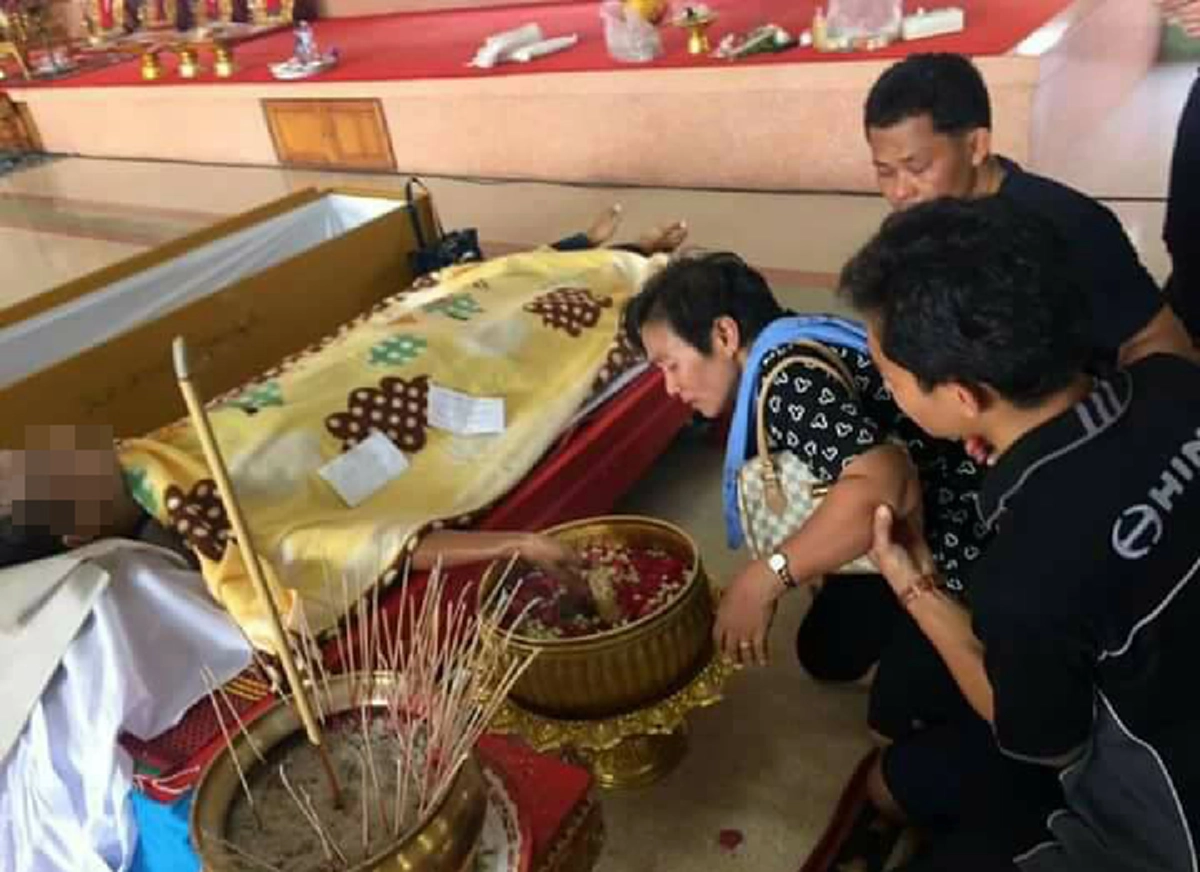 ใจกลางความเจ็บปวด !! "แม่" อัดคลิปทั้งน้ำตา หลังเกิดเรื่องสุดสลด กับลูกชาย ม.3 จนยากจะทำใจยอมรับ!! (มีคลิป)