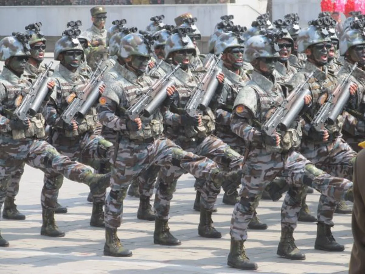 เปิดสุดยอดคลังแสง!! ดูชัดๆ สุดยอดกองทัพ-อาวุธ"เกาหลีเหนือ"นี่แหละประเทศที่ไม่เคยเกรงกลัวใคร??พอเห็นแล้วไม่แปลกใจ..ทำไมสหรัฐฯไม่กล้าถล่มสักที