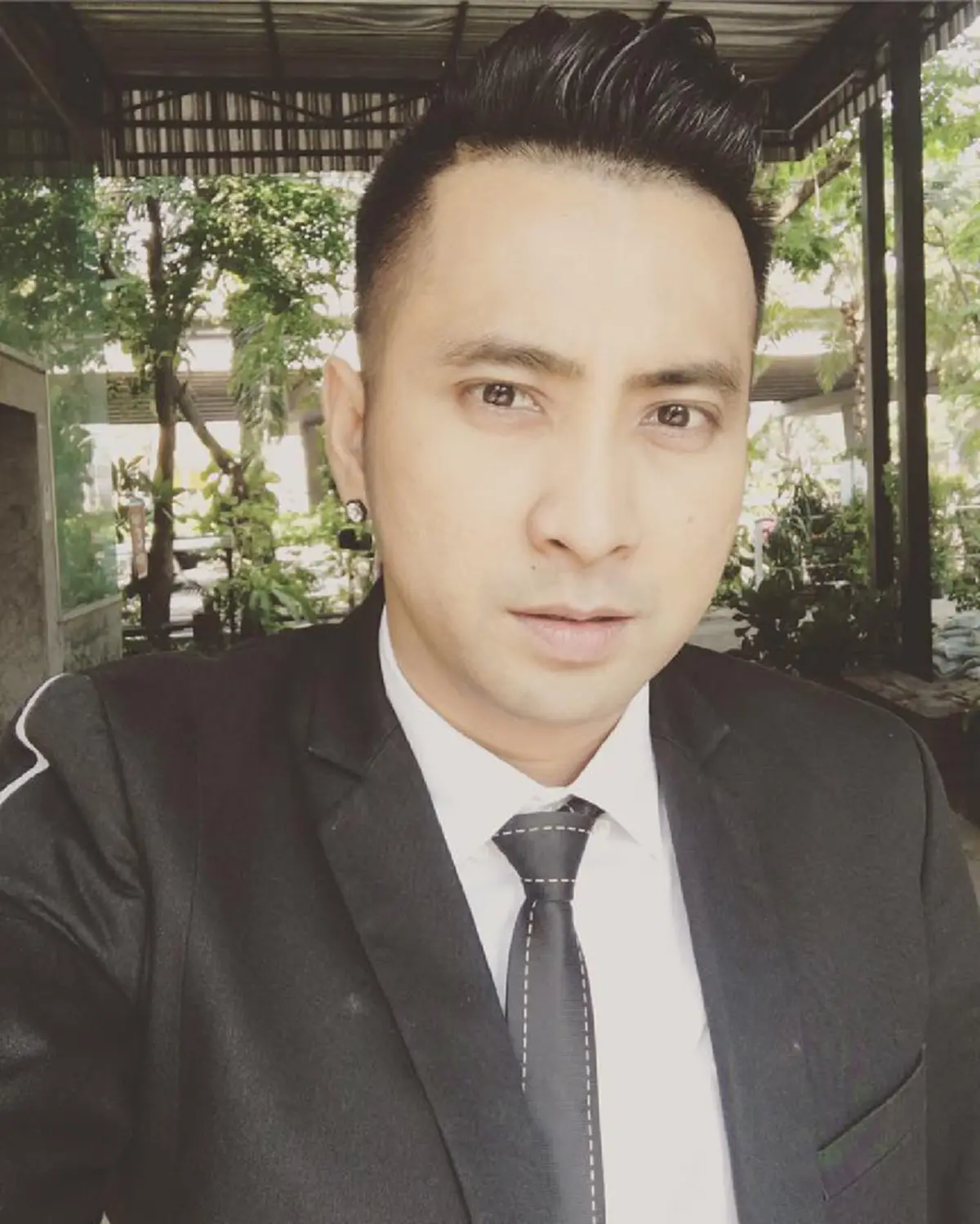 เหมือนเป็นลาง!! ถึงกับอึ้งเจอข้อความ "บอล เชิญยิ้ม" โพสต์ ไม่กี่ชั่วโมงก่อนเจออุบัติเหตุ18ล้อบรรทุกคานเหล็กฟาดรถตู้หวิดเกิดโศกนาฏกรรมสยอง?