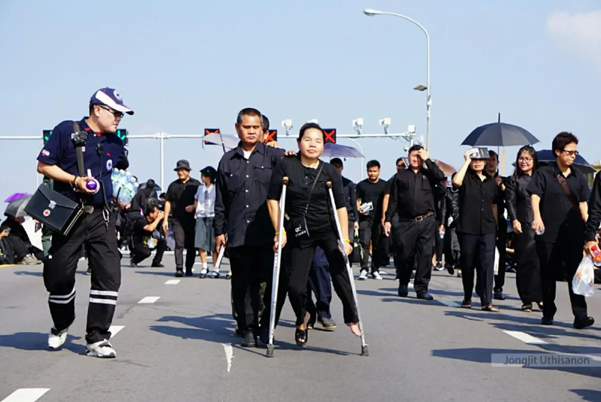 ธ สถิตในดวงใจตราบนิจนิรันดร์  ภาพแห่งความทรงจำของคนไทยทุกคน (คลิปและภาพชุด)