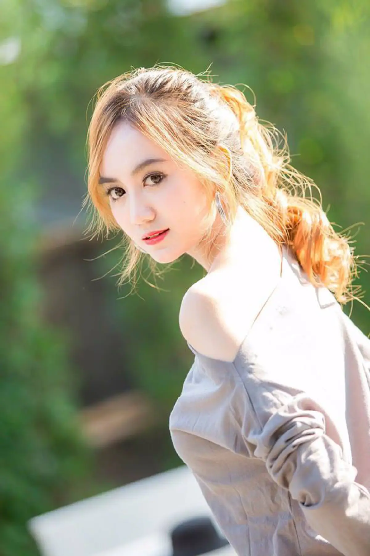 สวย ปังมาก!! เปิดตัว ลูกสาว คนสวย "เอ ไชยา" ในชุดลิเก หนุ่มๆเห็นแล้วตะลึงตาค้าง ขอสมัครเป็นแฟนคลับ ด่วน!! (ภาพชุด)