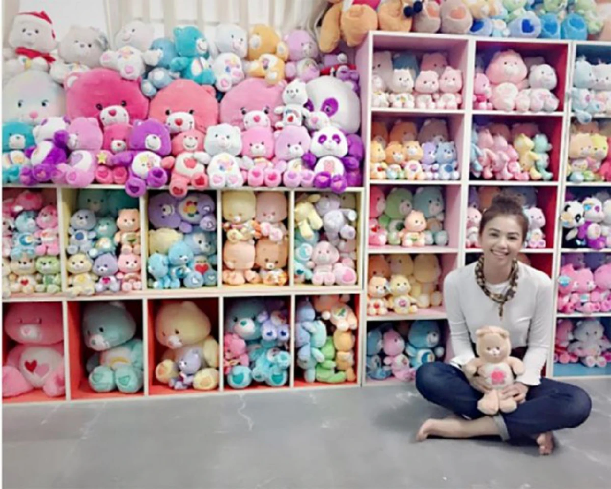 #ชีวิตจริงยิ่งกว่าละคร!! "นักร้องดัง" ผันตัวเป็น "แม่ค้า" ไลฟ์สดขายตุ๊กตา รายได้หลักหมื่นต่อวัน ไม่แคร์คนเม้าท์ นักร้องตกอับ (ชมคลิป)