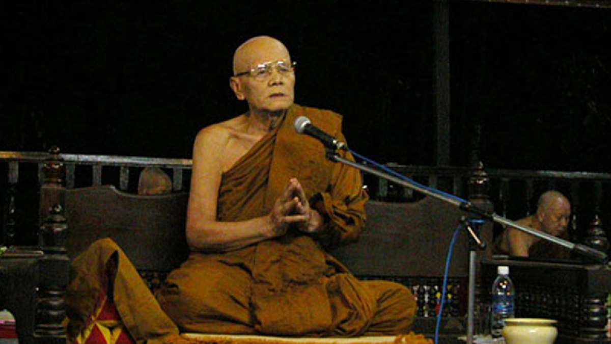 “เก่งกว่ากูอีก...” คำกล่าวยกย่องจากหัวใจของหลวงพ่อคูณ เมื่อมีคนถามถึงอริยสงฆ์แห่งลุ่มน้ำชี เมืองยโสธร "หลวงตาพวง สุขินทริโย"