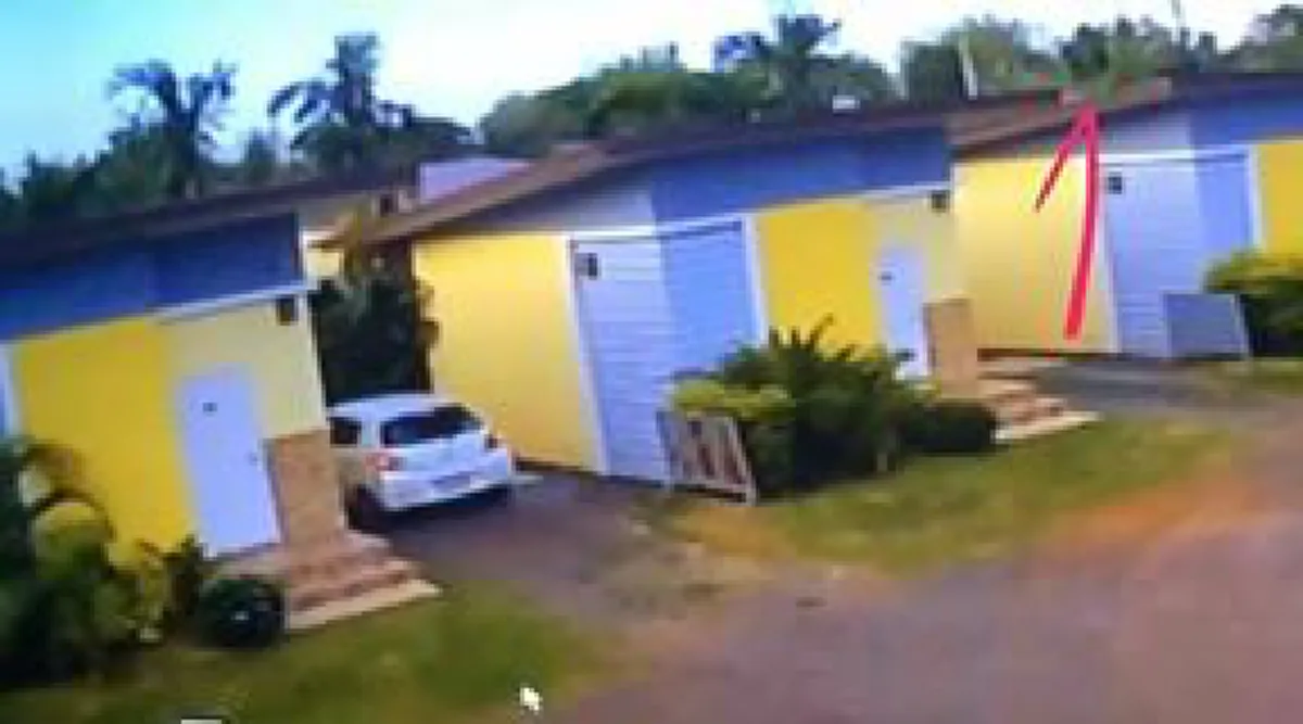 เศร้าสุดๆ!!ครอบครัวใจสลายเจอแล้วร่างไร้วิญญาณ "น้องรัน" นักศึกษาหายตัวไปนาน 18 วัน สภาพศพโดนฆ่าโหดเผาฝังดิน!?! (คลิป)