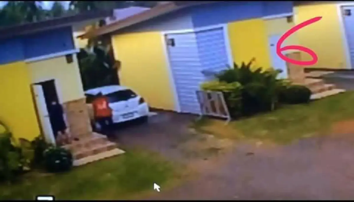 เศร้าสุดๆ!!ครอบครัวใจสลายเจอแล้วร่างไร้วิญญาณ "น้องรัน" นักศึกษาหายตัวไปนาน 18 วัน สภาพศพโดนฆ่าโหดเผาฝังดิน!?! (คลิป)