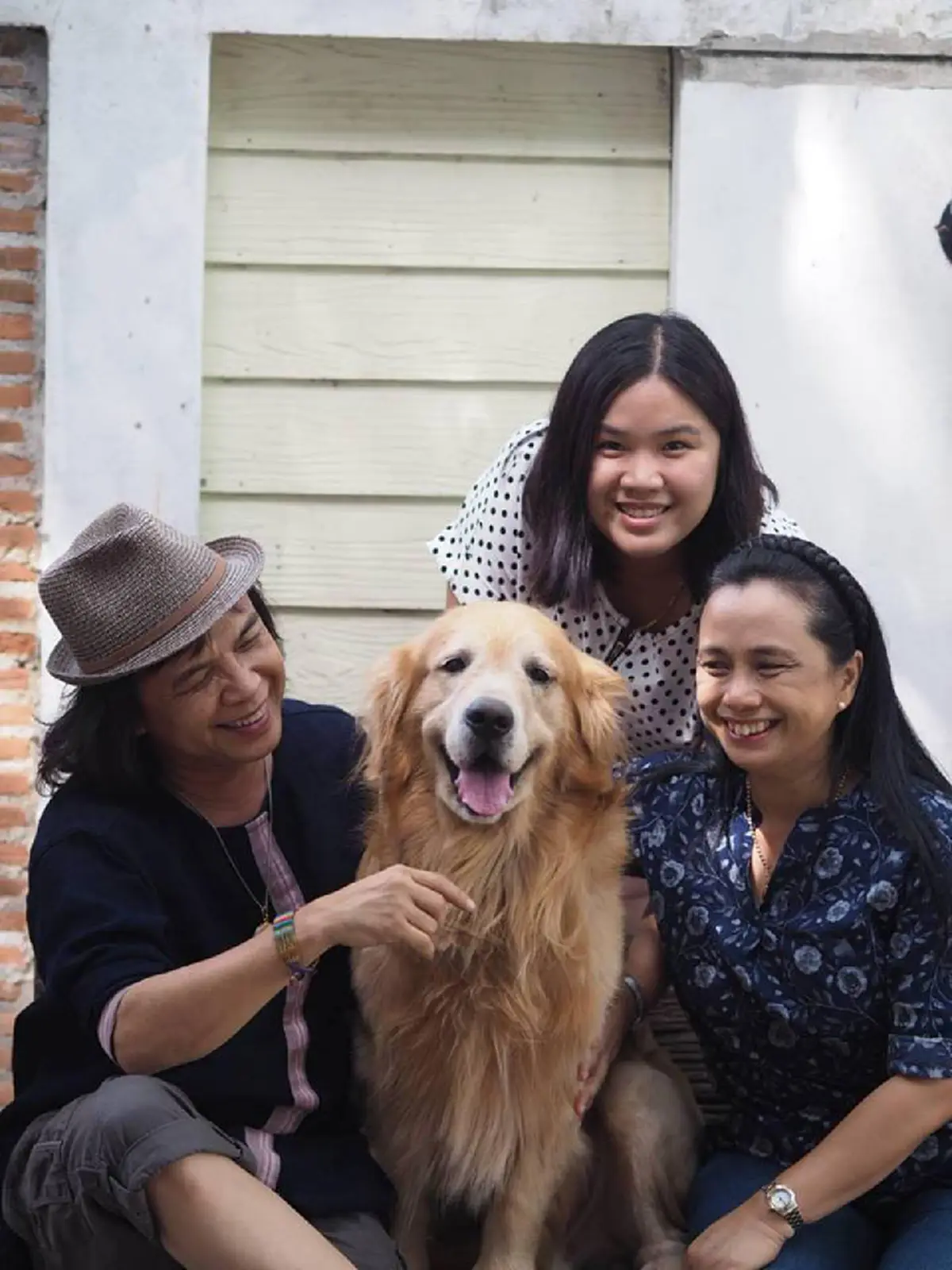 น้อยคนจะเคยเห็น!!! ส่องภาพวัยหนุ่ม  “ครูสลา คุณวุฒิ”  สมัยรับราชการใหม่ๆ  บอกหล่อไม่ธรรมดา ?? (ชมภาพ)