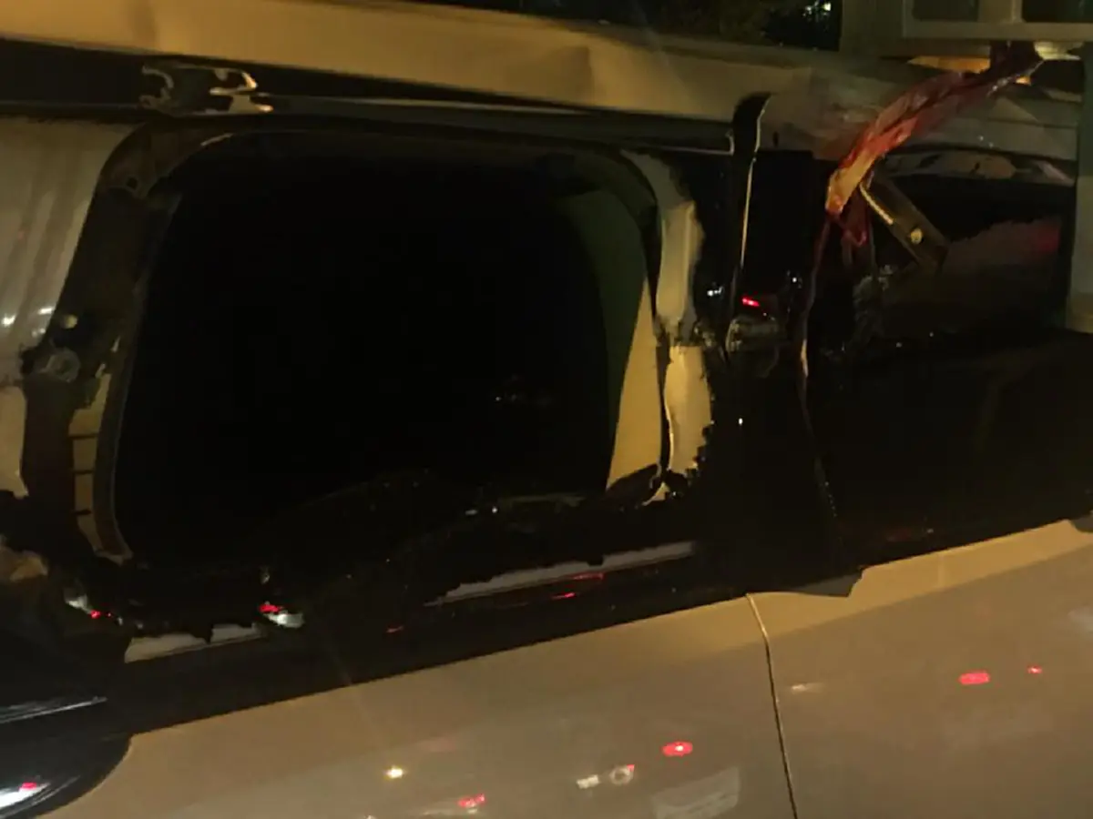 เหมือนเป็นลาง!! ถึงกับอึ้งเจอข้อความ "บอล เชิญยิ้ม" โพสต์ ไม่กี่ชั่วโมงก่อนเจออุบัติเหตุ18ล้อบรรทุกคานเหล็กฟาดรถตู้หวิดเกิดโศกนาฏกรรมสยอง?