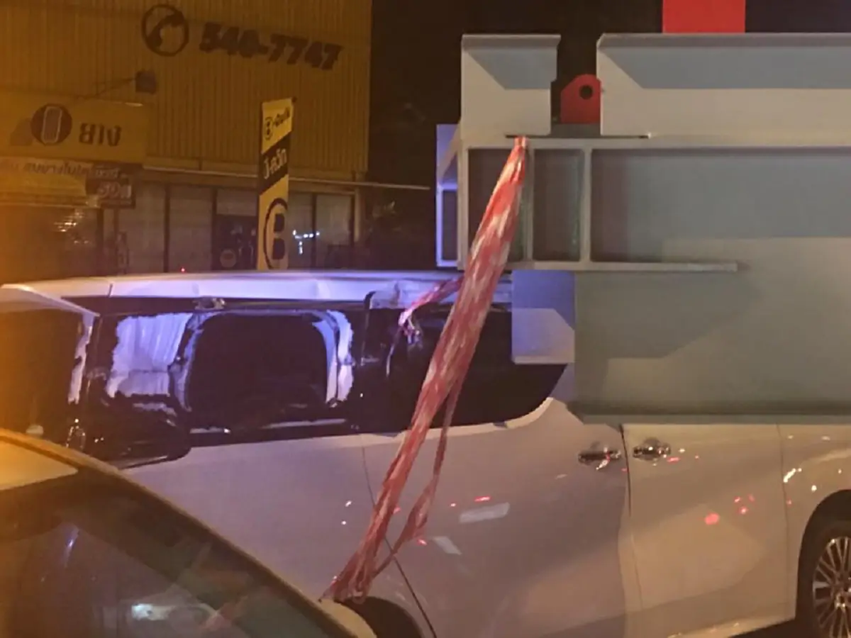 เหมือนเป็นลาง!! ถึงกับอึ้งเจอข้อความ "บอล เชิญยิ้ม" โพสต์ ไม่กี่ชั่วโมงก่อนเจออุบัติเหตุ18ล้อบรรทุกคานเหล็กฟาดรถตู้หวิดเกิดโศกนาฏกรรมสยอง?