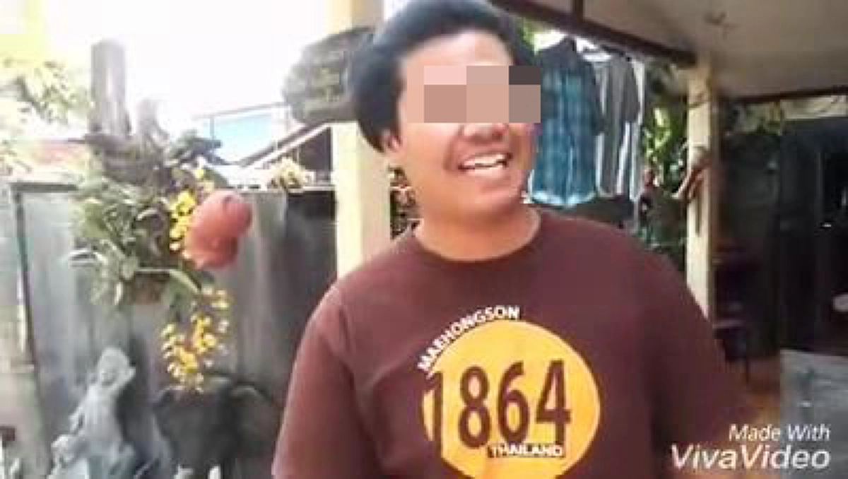 โซเชียล ช็อก!! "ลูกผู้ชายตัวจริง" หนุ่มทำตามสัญญาแล้ว ถ้าหน้ากากอีกาแพ้ จะ...หมา ชาวเน็ตแทบไม่เชือสายตา แห่แชร์มือระวิง!! (มีคลิป)