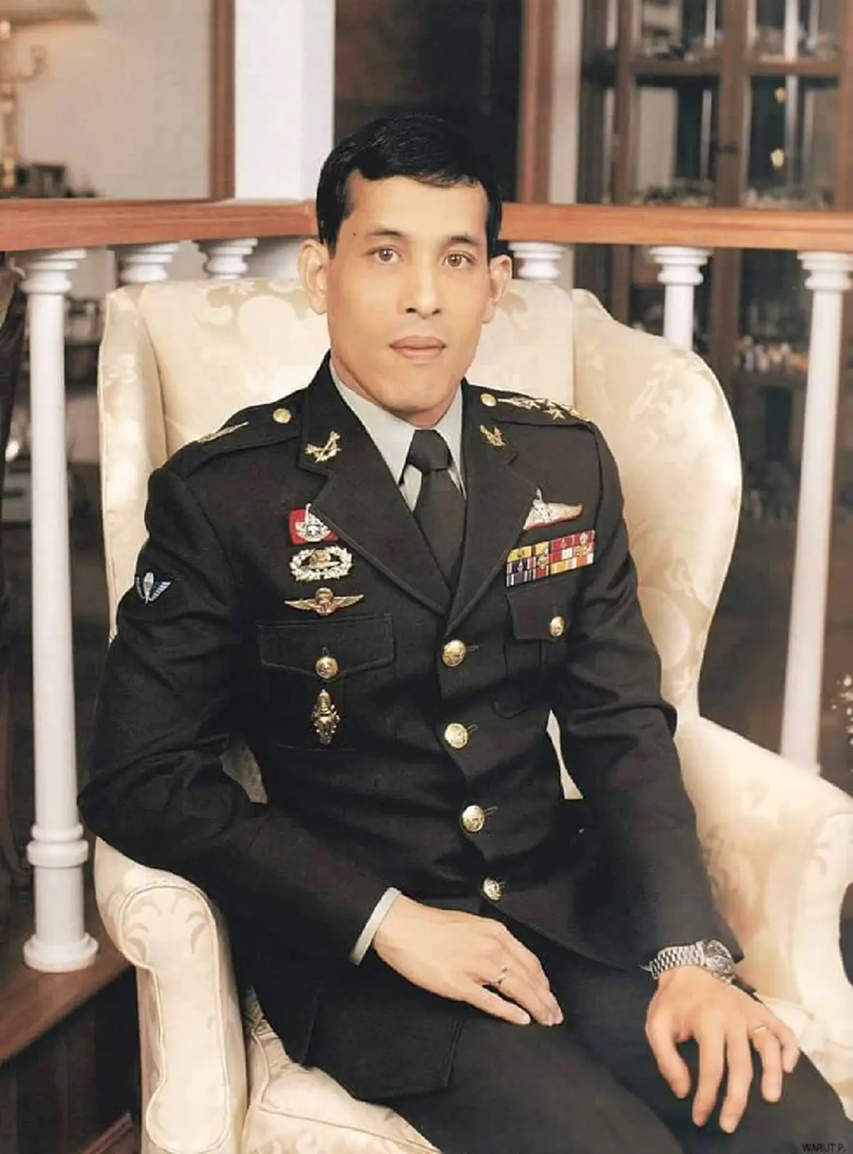 ทรงบำเพ็ญพระราชกุศลแก่พระปิตุลาและพระบิดา ...สมเด็จพระเจ้าอยู่หัว พระราชทาน "บทเจริญพระพุทธมนต์"  พิธีมหามงคลบำเพ็ญพระราชกุศลถวายร.๘-๙