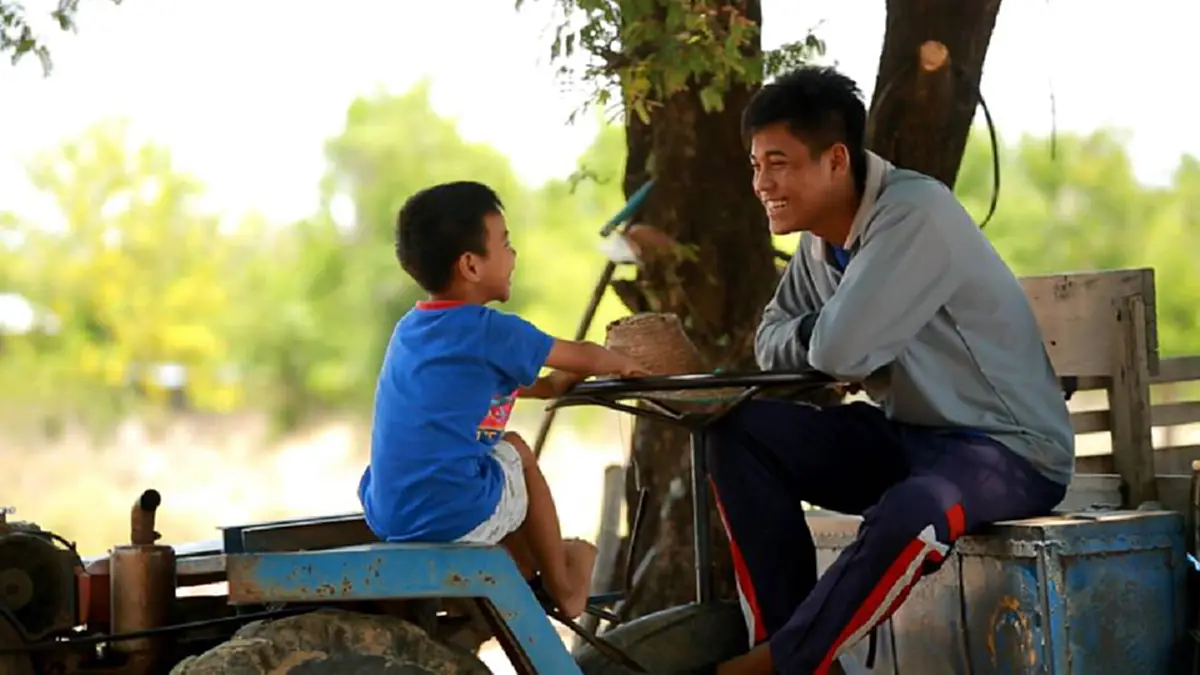 ลูกกตัญญูตัวจริง!! เด็กม.5ความคิดหล่อ สู้ชีวิตเพื่อครอบครัว ขอแค่ได้เห็นพ่อกับแม่เหนื่อยน้อยลง ต้องทำงานหนักแค่ไหนก็ยอม!?! (มีคลิป)