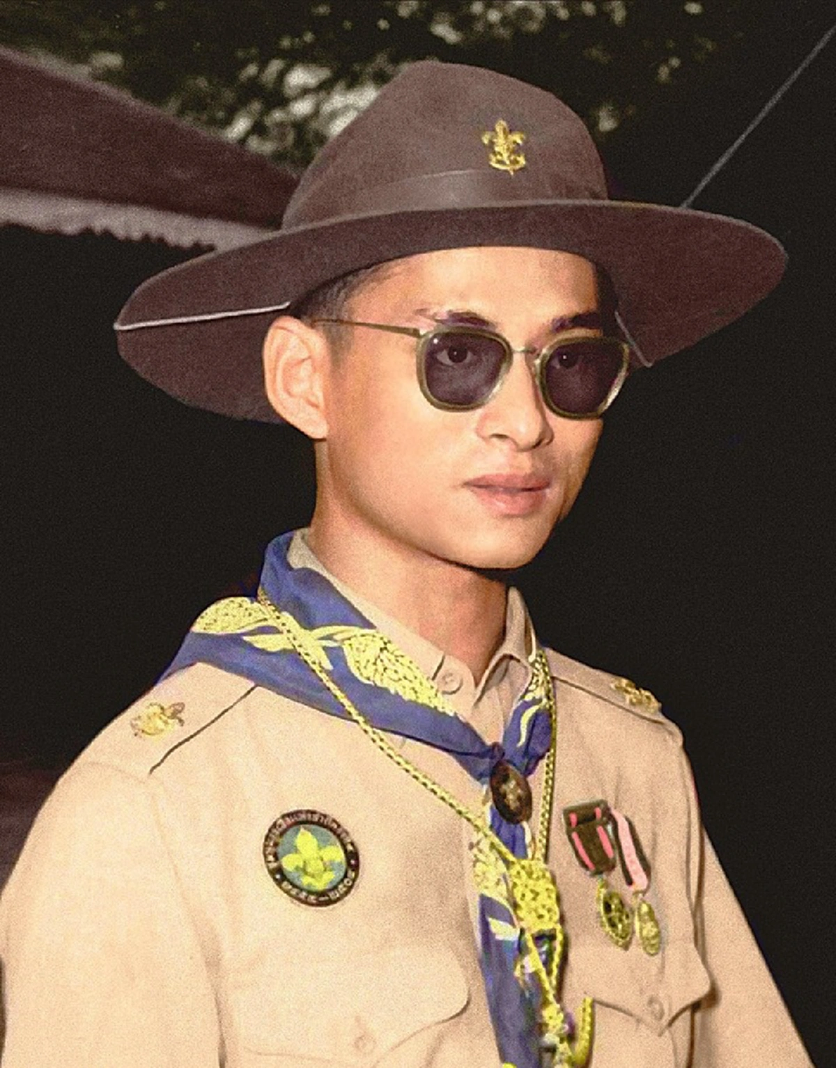 ด้วยพระมหากรุณาธิคุณของ ๔ รัชกาล !! "ร.๖ ผู้ทรงก่อตั้ง ร.๗ ผู้ทรงสานต่อ ร.๘ ผู้ทรงสืบสาน ร.๙ ผู้ทรงพัฒนา" องค์อุปถัมภ์แห่งกิจการลูกเสือไทย!!