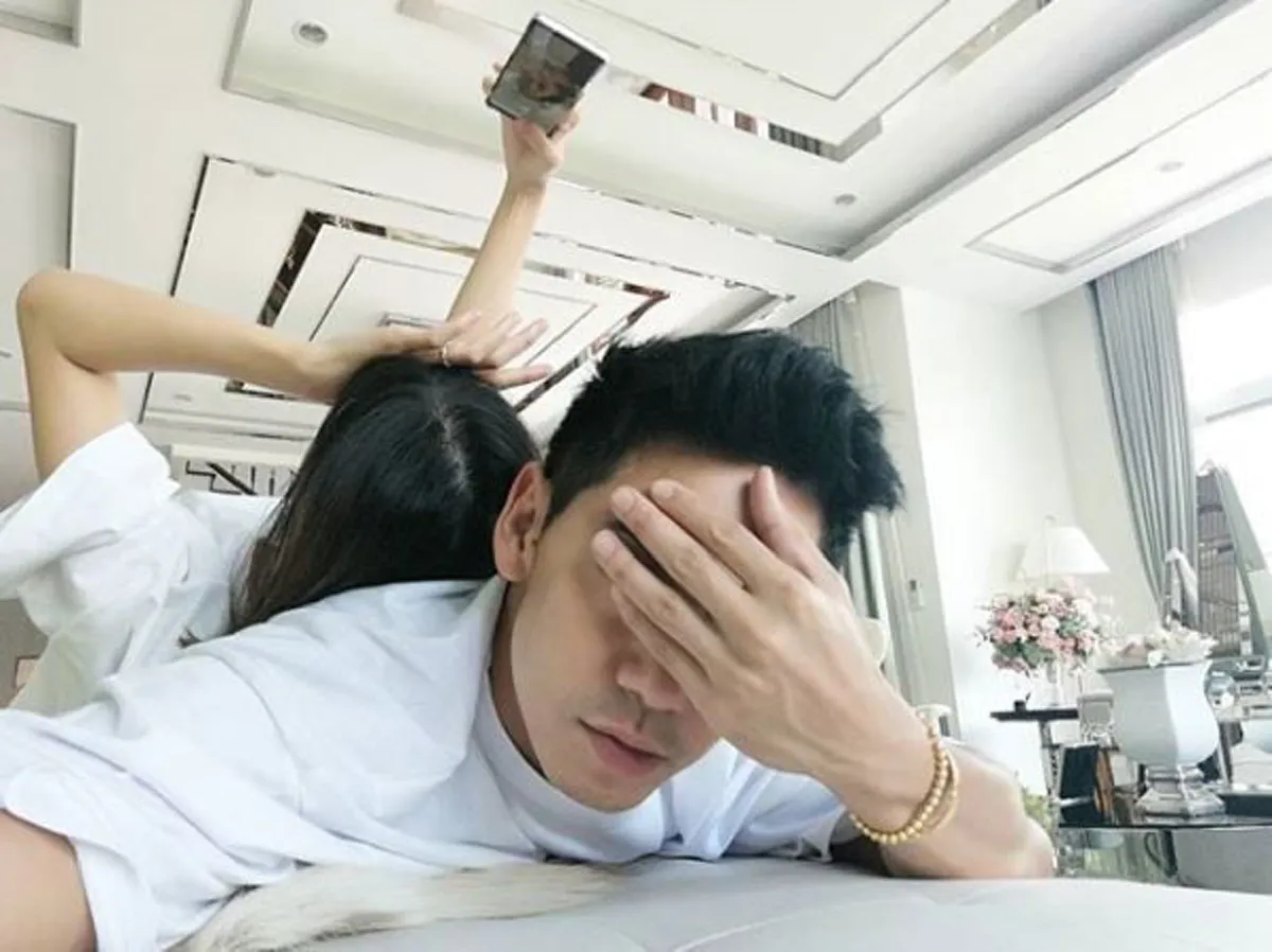 เปิดคฤหาสน์สุดหรู !! เหล่าซุปตาร์ระดับ "ตัวพ่อ - ตัวแม่" ของวงการบันเทิงไทย มูลค่านับร้อยล้าน บอกเลยตระการตาดาวล้านดวง จนทั้งประเทศต้องอิจฉา