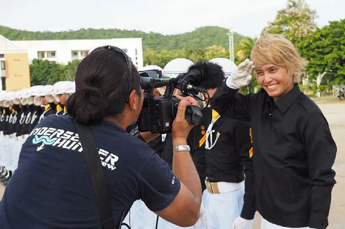 ดังไกลถึง Japan !!!  ว้าววว "Wave ทหารเรือ" ญี่ปุ่น ยกทีมงานมาถ่ายทำรายการ ถึง สัตหีบ ชลบุรี  (มีภาพ)