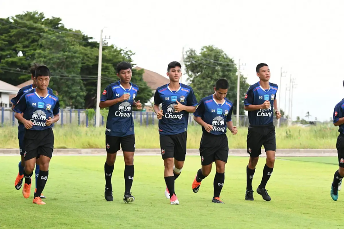 ต่อไป"เเข้งไทย"จะสูงใหญ่ !!"ส.บอลฯ" ไฟเขียว โครงการ “TALLER - STRONGER" พัฒนาสรีระ,ความเเข็งเเกร่งร่างกาย ตั้งเเต่"ระดับเยาวชน"