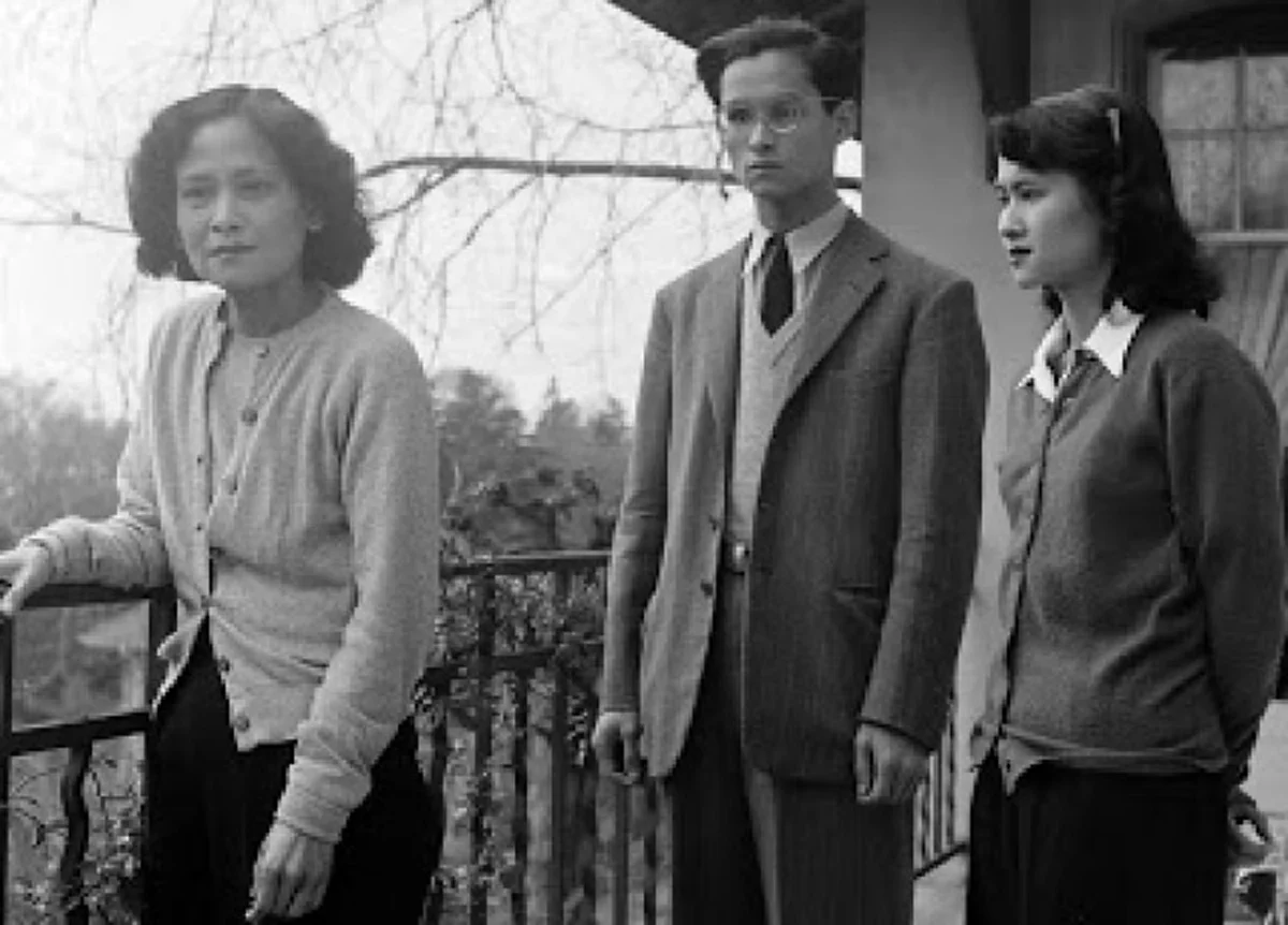 ๖ พฤษภาคม วันคล้ายวันประสูติสมเด็จพระพี่นางฯ ย้อนชมภาพ ความรักความผูกพันระหว่าง ในหลวง ร.๙ กับ สมเด็จพระพี่นางเธอ ฯ ดูแล้วอบอุ่นในหัวใจ !!!