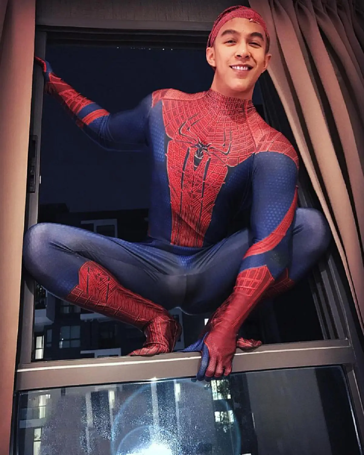 #ฮือฮาทั้งโซเชียล!! เปิดวาร์ป "คุณหมอสุดหล่อ" อวดหุ่นล่ำๆ น่ากินฟินสุดๆ งานดีเป๊ะเวอร์ ขยี้ตาแทบพัง !! (ชมภาพ)