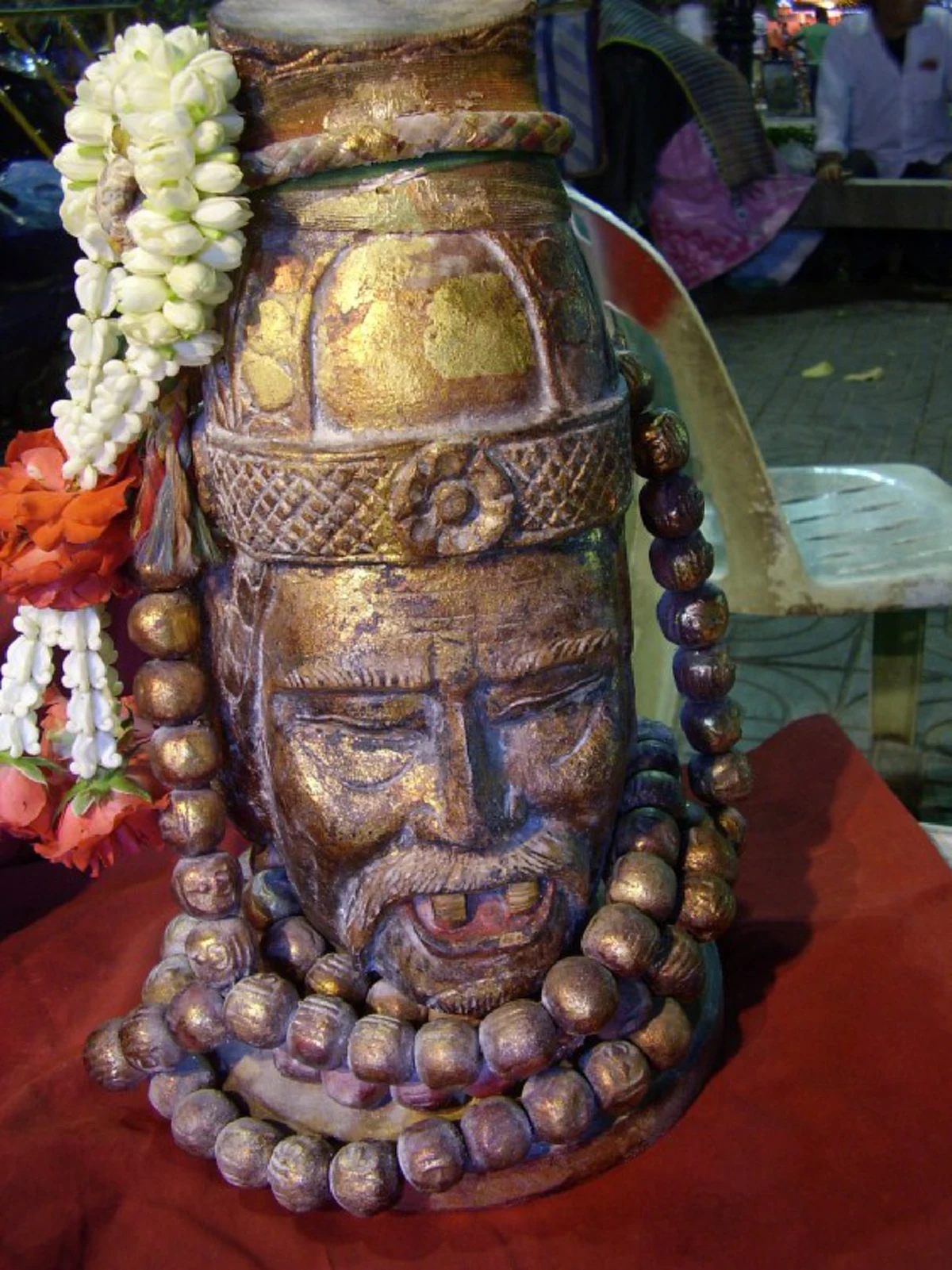 พระฤาษี ๑๐๘ องค์ บรมครูแห่งศาสตร์ทั้งปวง.." พ่อแก่ "แนะเคล็ดบูชาครู เพื่อความสิริมงคล เจริญก้าวหน้าการงาน มีเสน่ห์ เมตตามหานิยม.