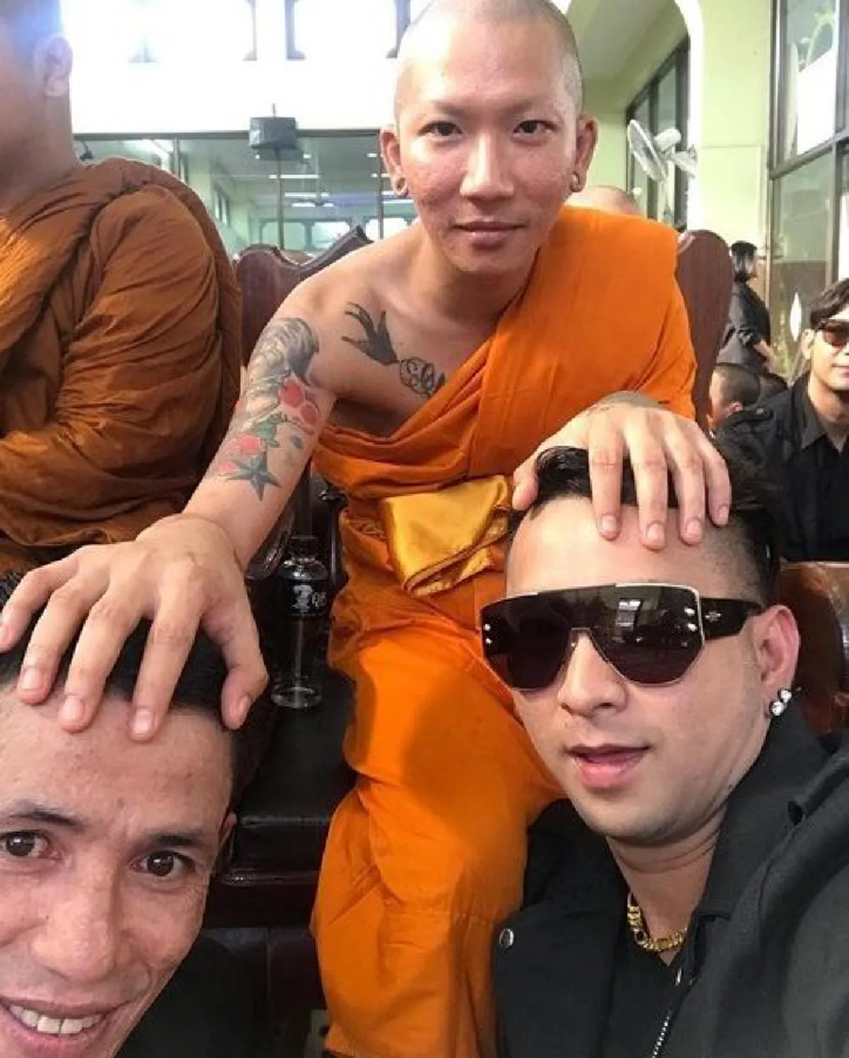 ดาราตลกชื่อดัง