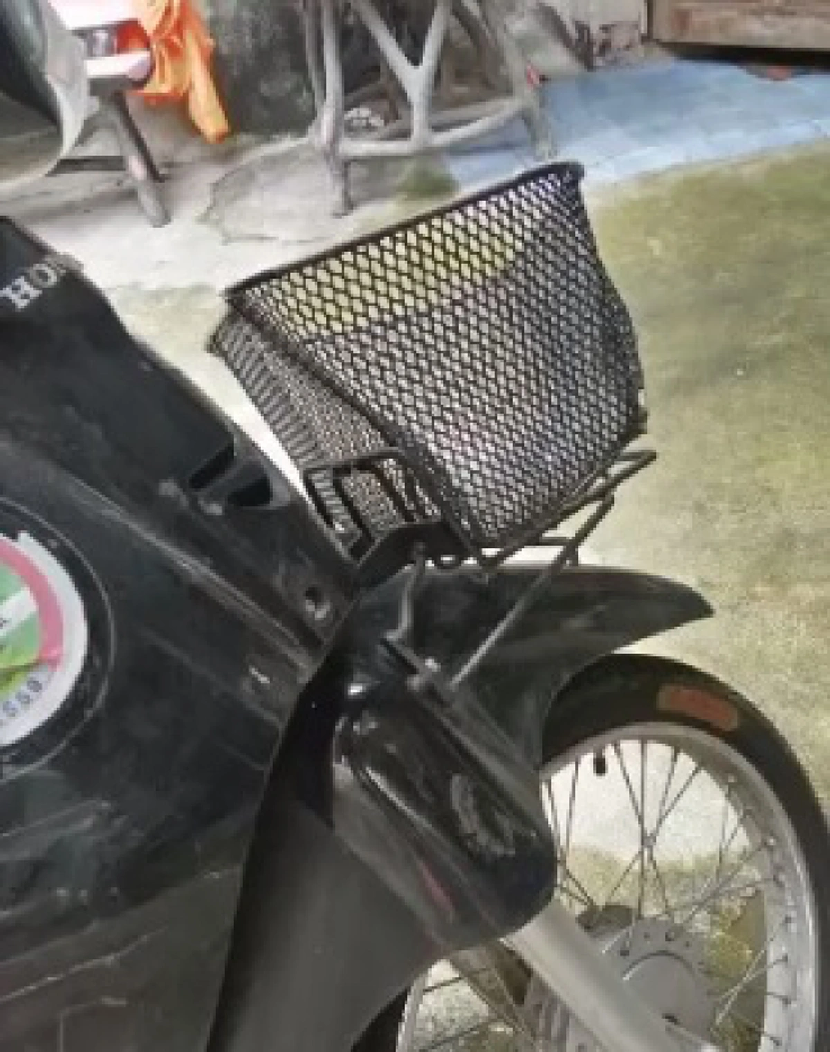 ยอมไม่ได้..ทำเกินไป!!ครูสอนภาษาอังกฤษโวยแหลกโดนตร.เชียงใหม่ซุ่มจับเมา พุ่งเเผงเหล็กสกัดรถล้มเจ็บตัว !?