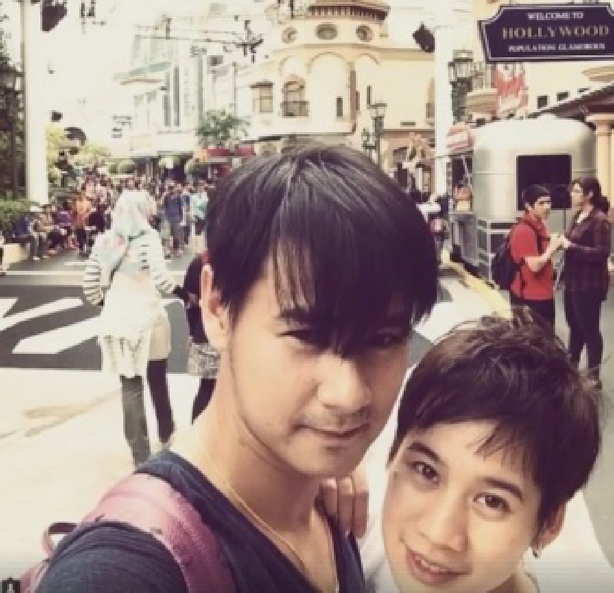 เคลียร์ชัดไปเลย!!!  เวฟ สาริน- บุ้ง ทายาทตึกใบหยก ควงคู่เปิดใจก่อนเเต่งงาน ตอบกระเเสข่าวเม้าท์ฝ่ายชายตกถังข้าวสาร พร้อมเผยเรื่องสินสอด!??