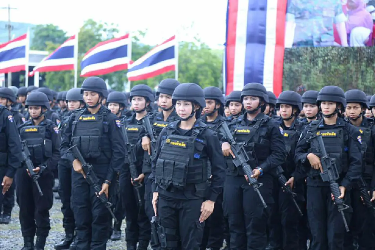 นับถือหัวใจ! ทหารพรานหญิง นาวิกโยธินรุ่นแรก (มีภาพ)