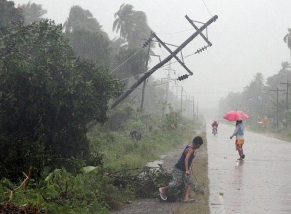 เตือนภัยรายวัน!! กรมอุตุฯ เตือน วันนี้ 3 ภาค ให้ระวังอันตรายจากฝนตกหนักและฝนตกสะสมที่อาจทำให้เกิดน้ำท่วมฉับพลัน น้ำป่าไหลหลาก และลมกระโชกแรง