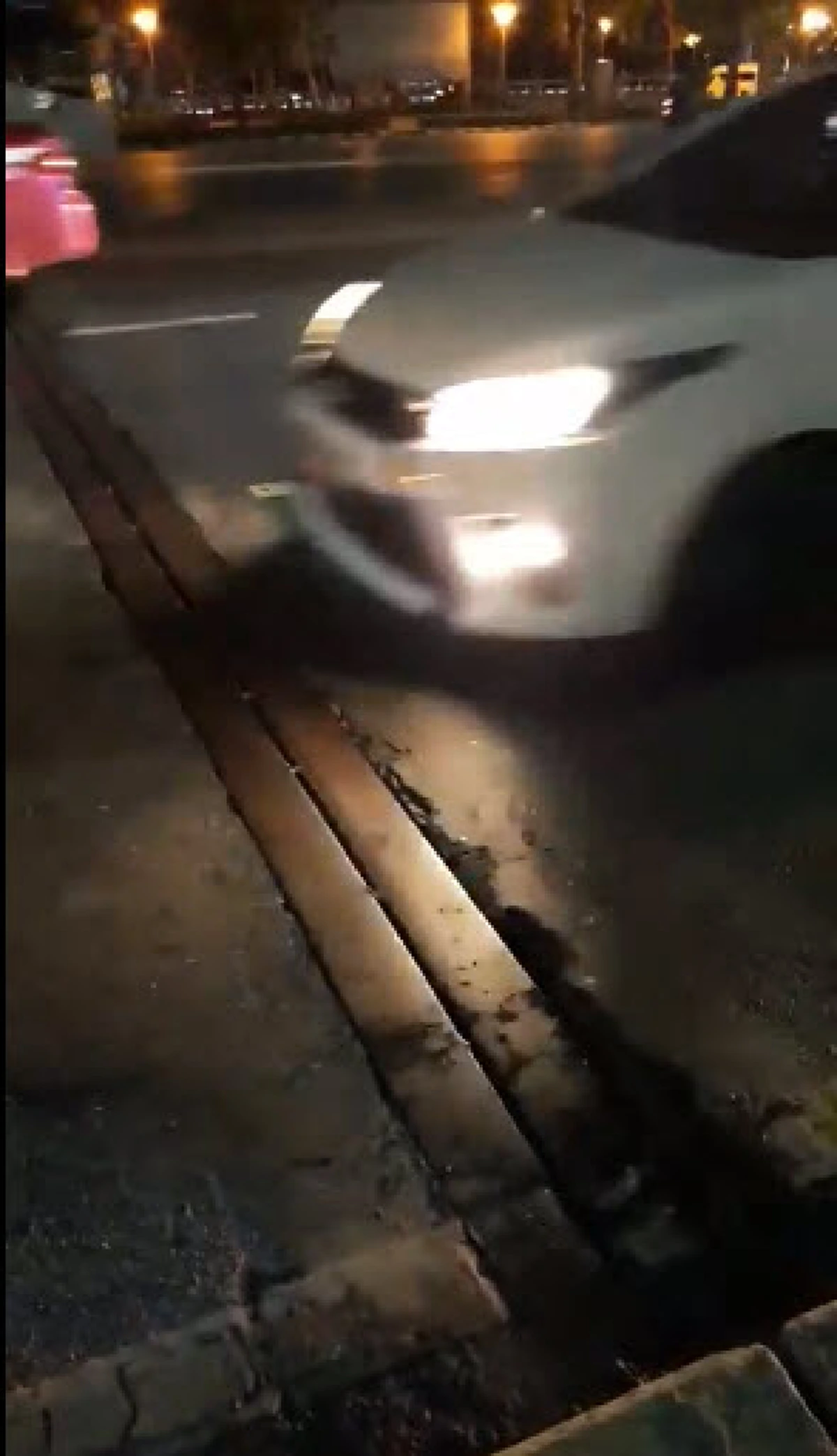 หรือไม่มีงบ บอกได้!! ขับรถขึ้นสะพานพระปิ่นเกล้าเจอเสียงดังอย่าตกใจ หนุ่มอัดคลิปแฉปชช.เดือดร้อนแจ้งเรื่อง 2 เดือนเงียบหายแย่ขนาดไหนฟังเอง