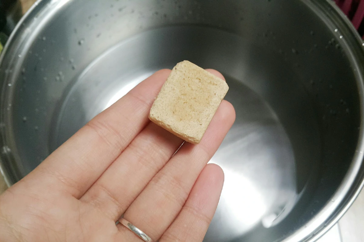 #โฆษณาชวนเชื่อไม่มีผงชูรส!! รู้หรือไม่? "ซุปก้อน-ซุปผง" ผลิตภัณฑ์เพื่อความสะดวกในการทำอาหาร มีอะไรผสมอยู่บ้าง? แชร์บอกต่อเลิกกินซะ!!