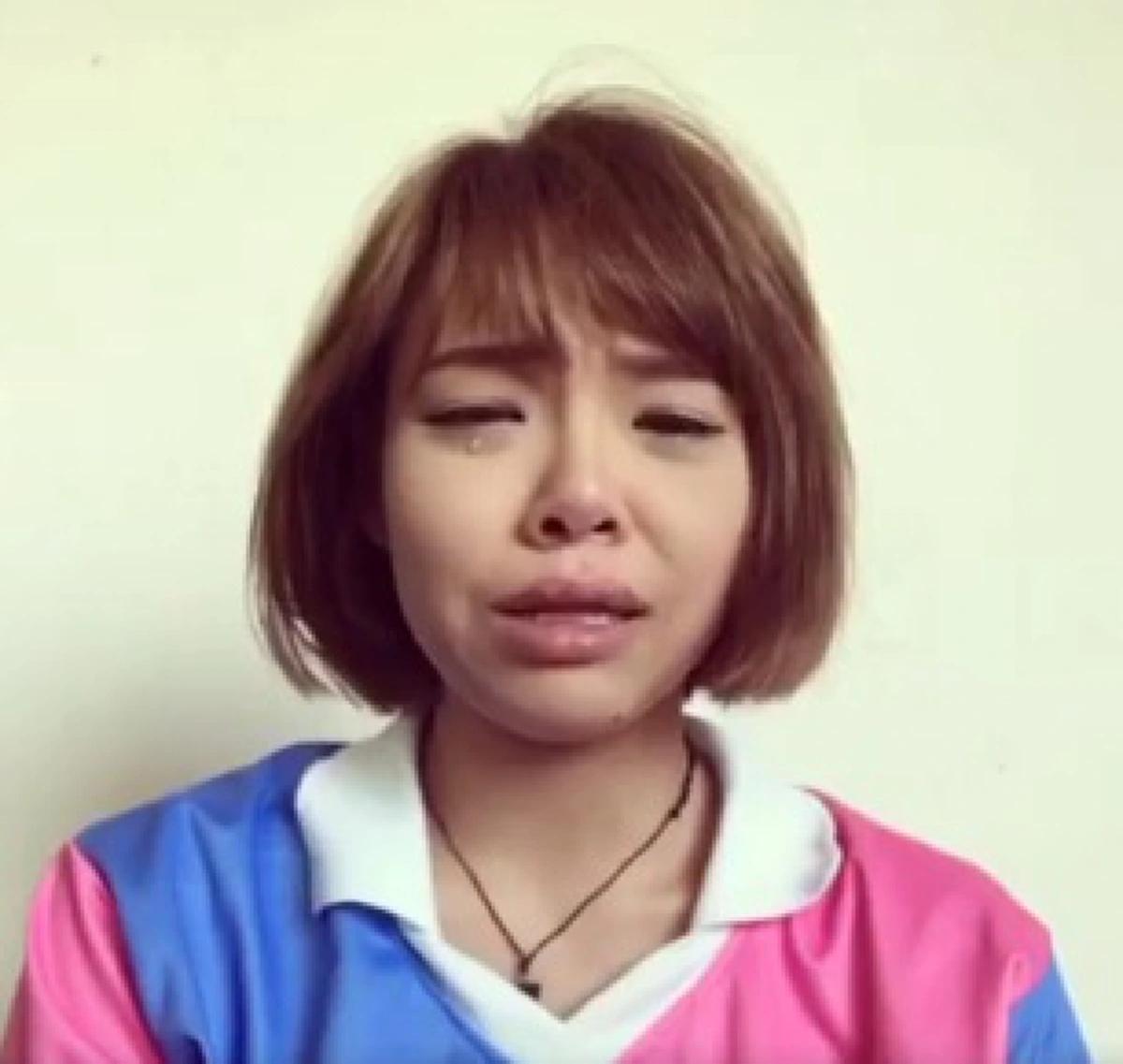 มันก็ยังงงๆ!!  "วันเฉลิม อยู่บำรุง" ขยับตัวเบาๆ  โดนเด็กสาวแชร์คลิปทวงเงินล้าน ค้นย้อนหลังดราม่าหนักแน่เพราะชีวิตเธอไม่ธรรมดา??