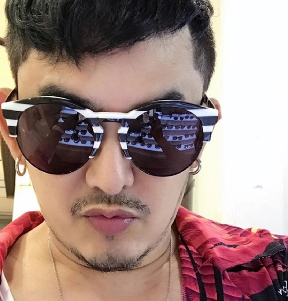 ซูมชัดๆ!!! เปิดหน้าใหม่ "พจน์ อานนท์" หลังบินไปอัพหน้าที่เกาหลี ดูเป๊ะปังมาก โอปป้าเว่อร์ !!!