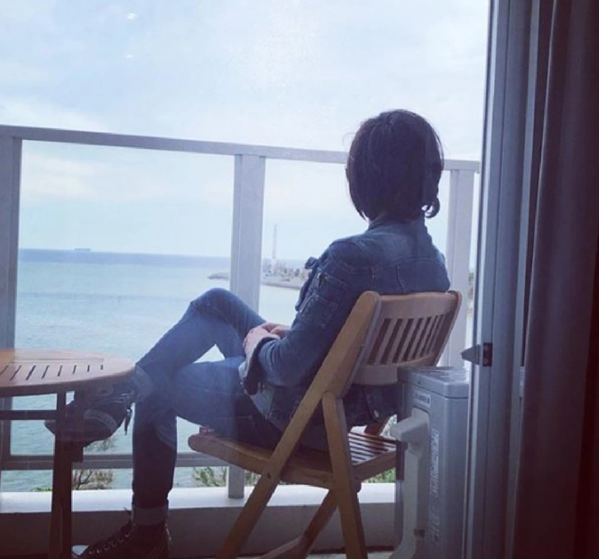 บอล บางเเก้ว ไร้ความเคลื่อนไหว หลังเเฟนสาวสำลักควันดับ ด้านเเฟนคลับส่งกำลังใจเต็มไอจี