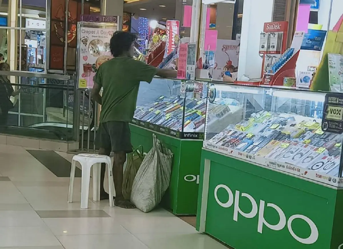 สาวโพสต์เล่า หนุ่มแต่งตัวมอมแมม มาซื้อโทรศัพท์ที่ร้าน จ่ายสด ไม่ต่อราคา