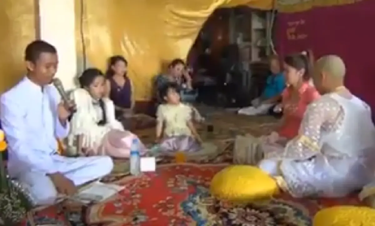 คลิปพิธีบวชนาค ที่จะทำให้ลูกทุกคน เข้าใจหัวอกคนเป็นแม่