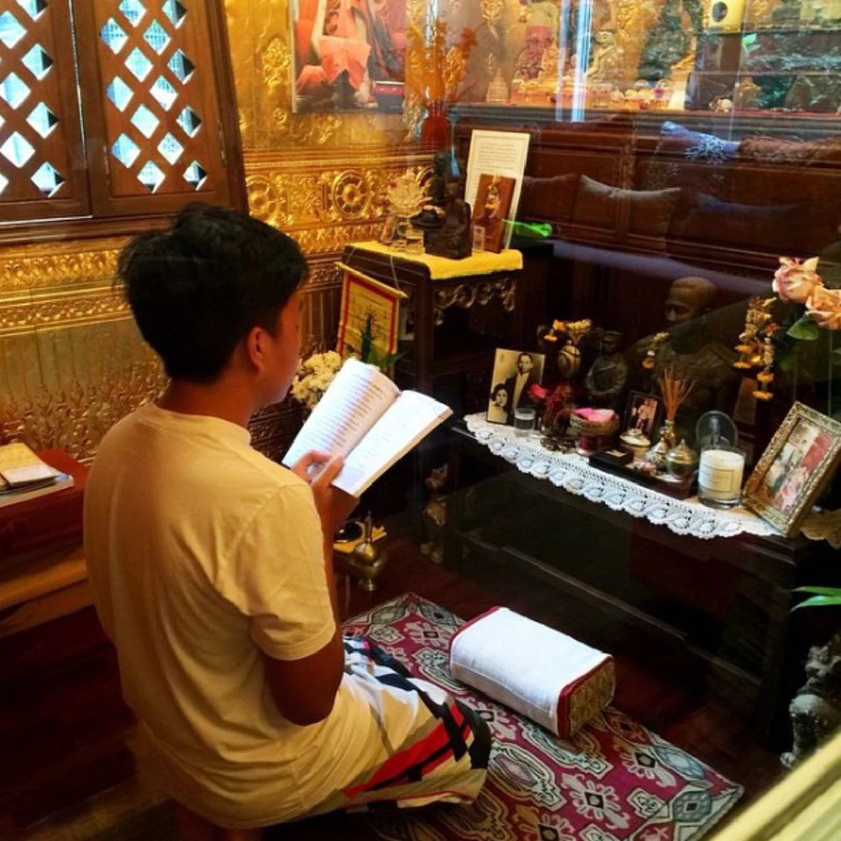 มหากุศลแรงกล้า!! สวดบทอธิฐานขออโหสิกรรมก่อนนอนทุกคืน &ldquo;ลดกรรม&rdquo; ทำให้ "รวย" ...ยิ่งสวดยิ่งดี เห็นผลทันตา...