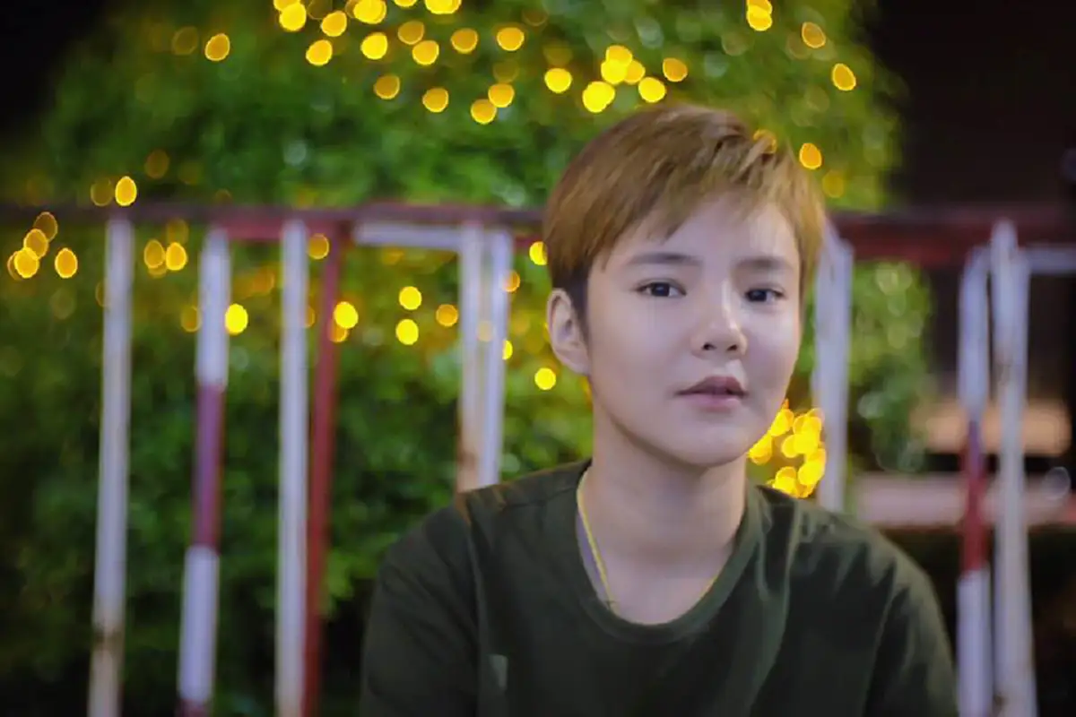 หายหน้าไปนาน !!!! จำได้ไหม "น้องเนย" ภรรยาของเก่ง ลายพราง ล่าสุดเปลี่ยนไปจนแทบจำไม่ได้? ดูแปลกตาไปจากเดิมมาก !!! (ชมภาพ)