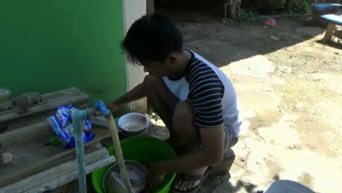 แชร์ออกไปจนกว่าจะถึงฝั่งฝัน!!! สุดเจ็บปวด"เด็กหนุ่มวัย18"ฝันอยากเป็นครู ติดโควต้า"ครุศาสตร์"แต่ฐานะยากจน วอนผู้ใจบุญช่วยเหลือด่วน!!!