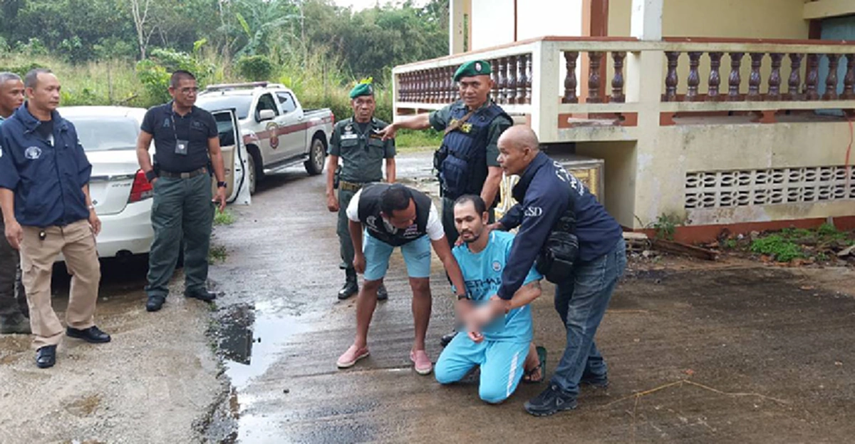 วินาทีรวบ "ศักดิ์ ผาสุก" หัวหน้าแก๊งนักมวย จ่อยิงอริดับผับกลางเมืองระนอง!