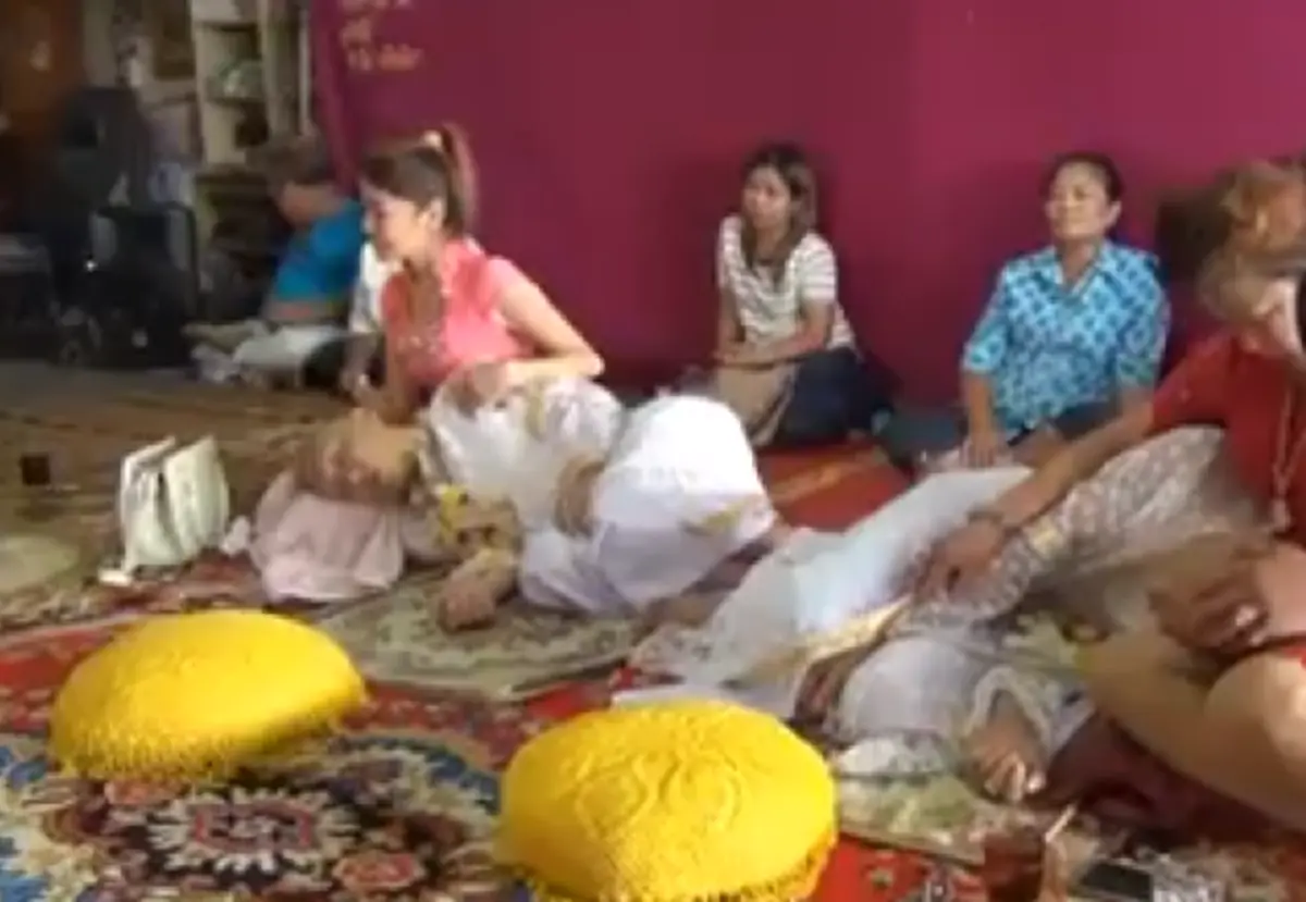 คลิปพิธีบวชนาค ที่จะทำให้ลูกทุกคน เข้าใจหัวอกคนเป็นแม่