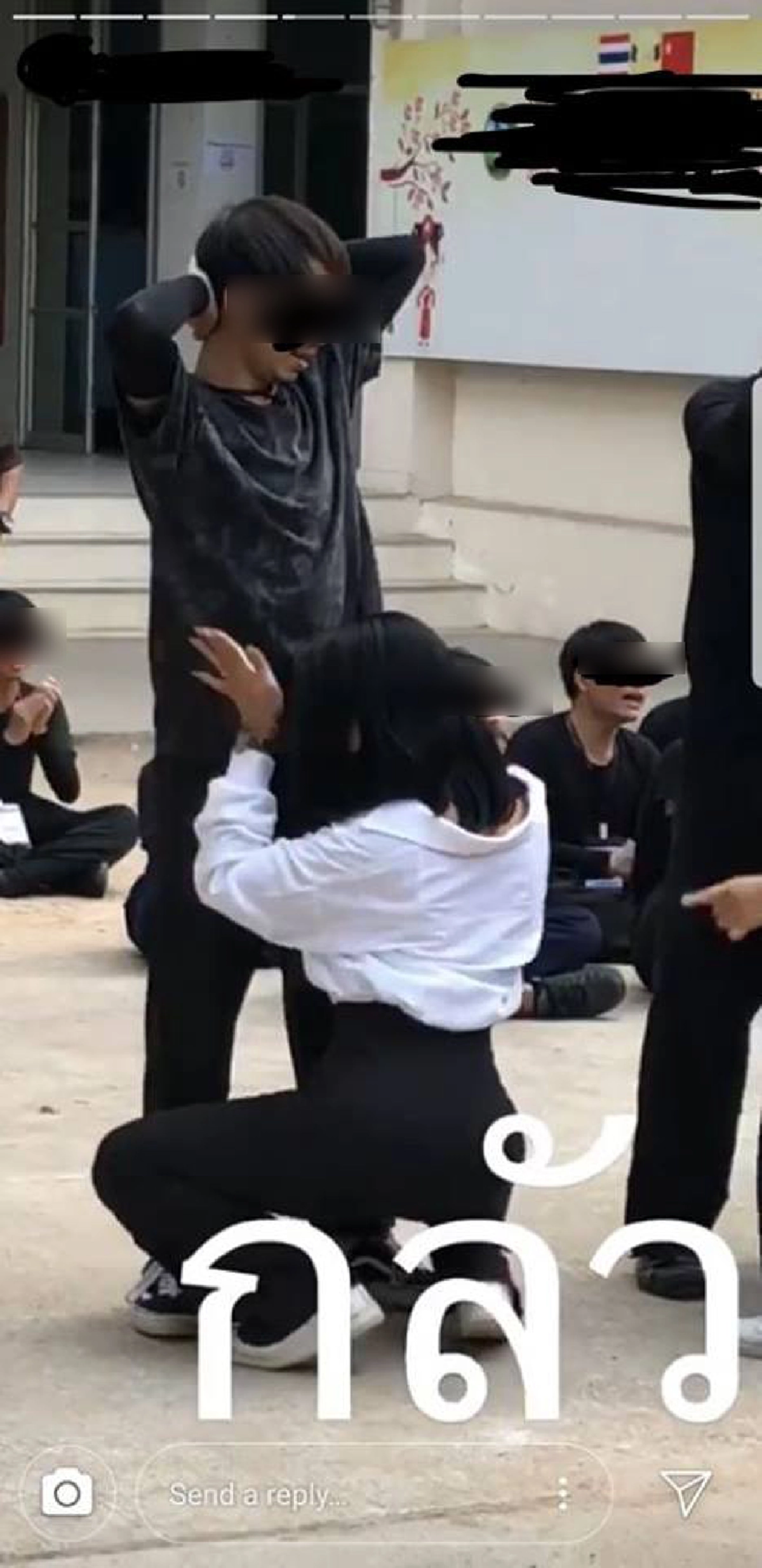 พ่อแม่มาเห็นลูกตัวเองจะรู้สึกอย่างไร!!? ฉาวสนั่น กิจกรรมรับน้อง ราชมงคลชื่อดังแถวจังหวัดตาก โซเชียลสวดยับ มันเกี่ยวอะไรกับการเรียนรู้!!!