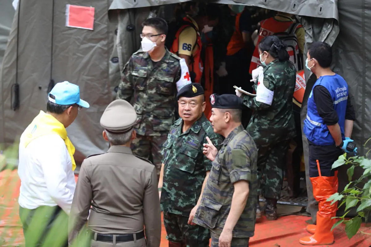 ความซับซ้อนของถ้ำ !!! เปิดวิธีนำ 13หมูป่า ออกจากถ้ำ เส้นทางปราบเซียนดำน้ำลึก-แคบ!? เจ้าหน้าที่ประกบ2ต่อ1 (รายละเอียด)