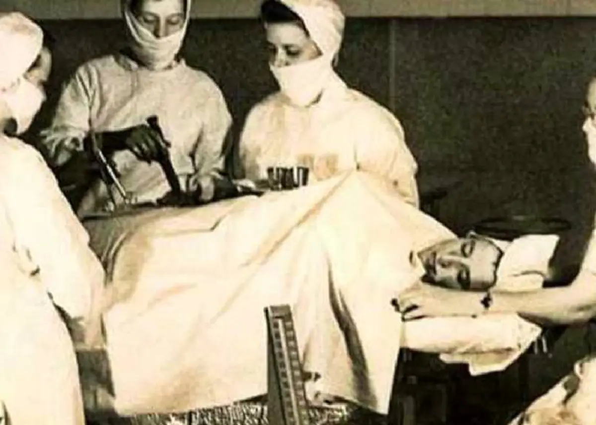 น่ากลัวสุดขีด !! นี่คือ "สภาพของคน" ที่ "อดนอน 15 วันเต็ม" จากคนปกติ..กลายเป็นปีศาจ เห็นแล้วขนลุกซู่ !! (ชมภาพ)