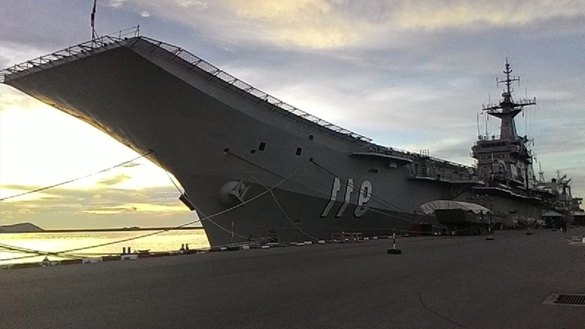 19 ปีเกียรติและศักดิ์ศรีของ“เรือหลวงจักรีนฤเบศร” ราชนาวีของไทยที่ประทับไว้ในใจเราทุกคน