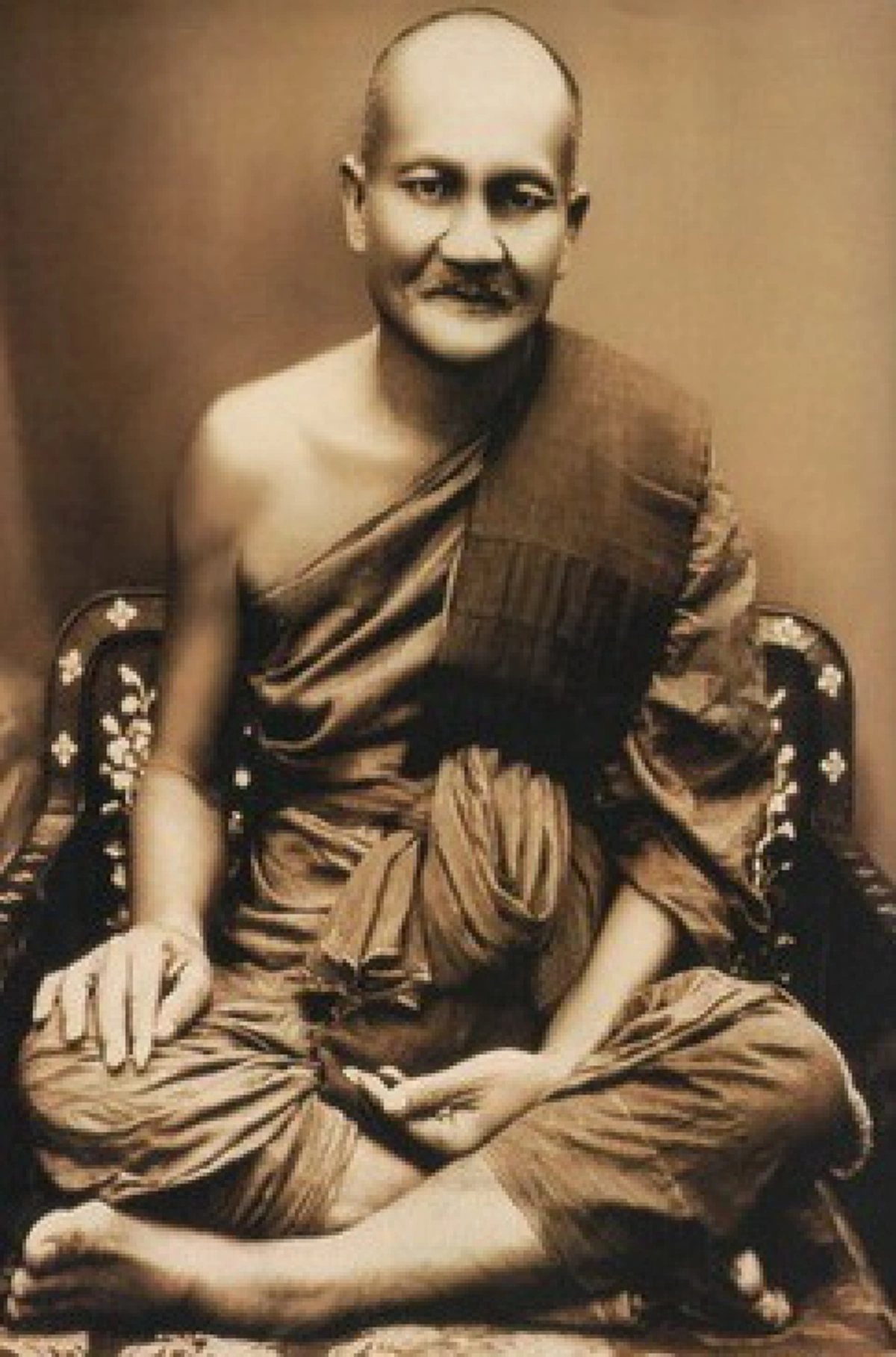 น้อมรำลึกวันละสังขาร "หลวงพ่อปาน" เปิดตำนานสุดยอดพระเครื่อง "พุทธคุณหนุนอาชีพ" พิมพ์อะไรเหมาะกับอาชีพของคุณ !!