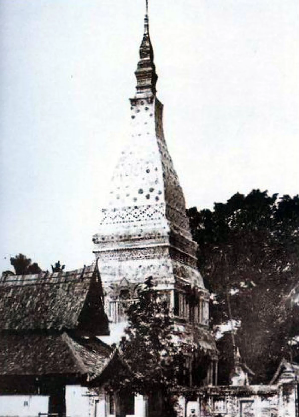 พระอุรังคธาตุ(ธาตุหัวอก) ของพระพุทธเจ้า.."พระธาตุพนม"คำไหว้ ๑๐ ทิศ องค์พระธาตุพนม เปรียบประดุจได้เข้าเฝ้าพระพุทธองค์ สาธุ..