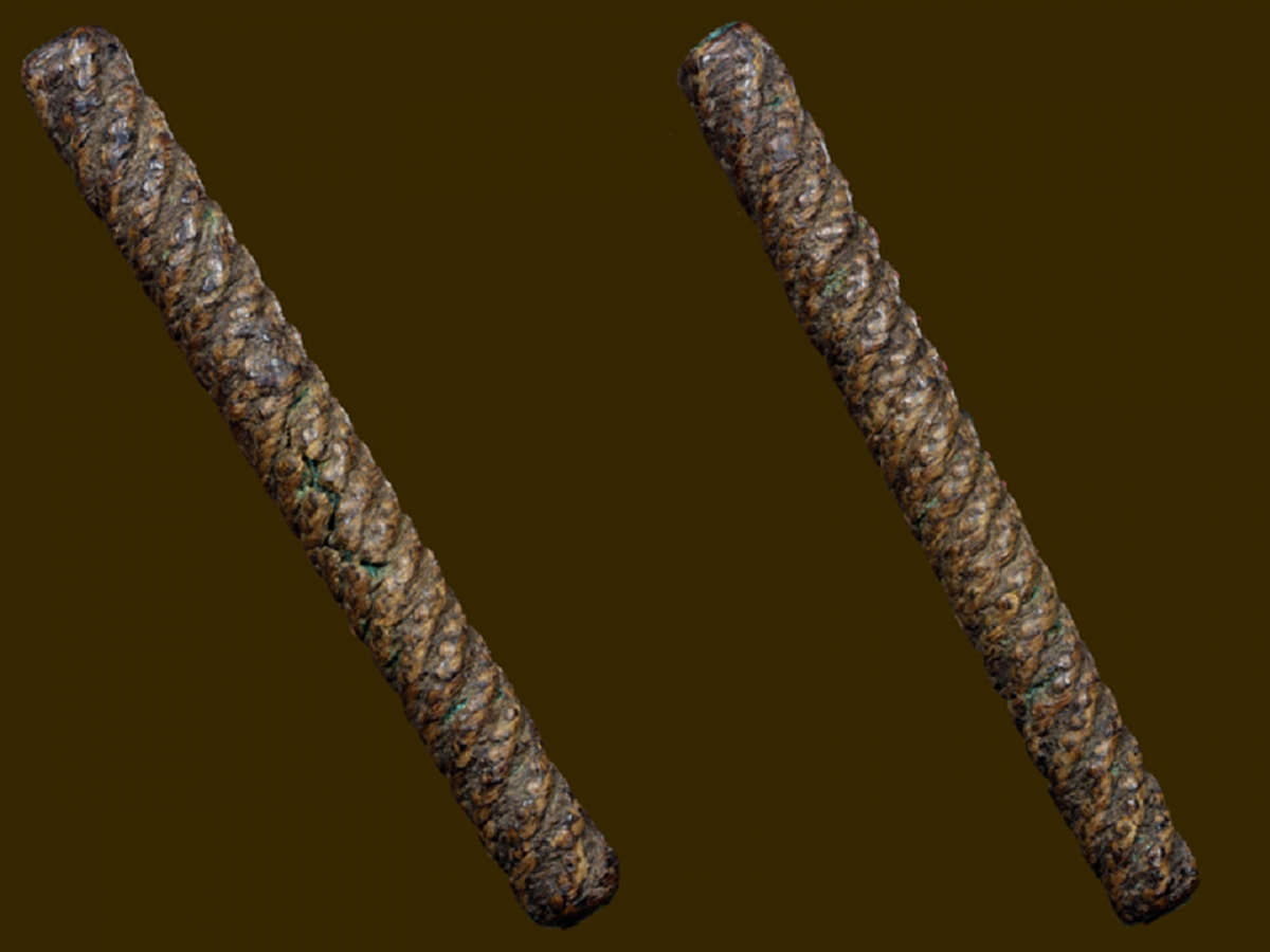 โด่งดังไปทั่วเมือง.."เสือเพี้ยน แดงสังวาลย์"โดนด้วยปืนกลถึง๖๐นัด เพียงแค่ใกล้ๆแต่ไม่โดนแม้นัดเดียว ในตัวมีเพียงตะกรุดโสฬสหลวงปู่เอี่ยม.