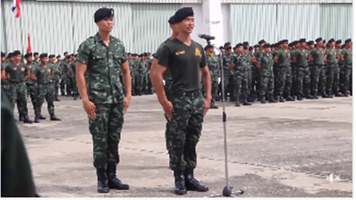 สุดติ่งทหารไทย!! ทหารหนุ่ม พูดอังกฤษไม่ติดขัด  ได้ฟังแล้วจะยิ่งรักทหารมากขึ้น (มีคลิป)