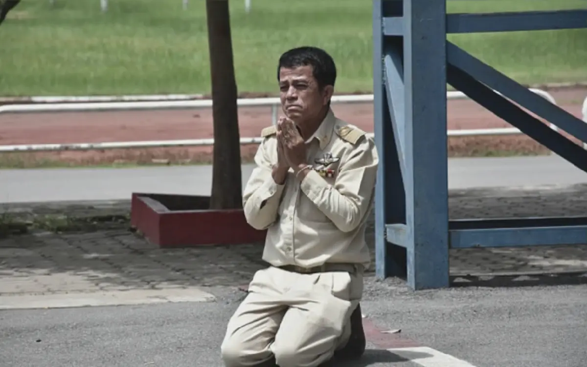 เจอดี ลงพื้นที่!! เปิดใจ "ครูจุ้ย" ก้มลงกราบสำนึกบุญคุณโรงเรียนแสนเศร้าใจน้ำตานองหน้ากับวันสุดท้ายในการทำหน้าที่ "ครู" (คลิป)