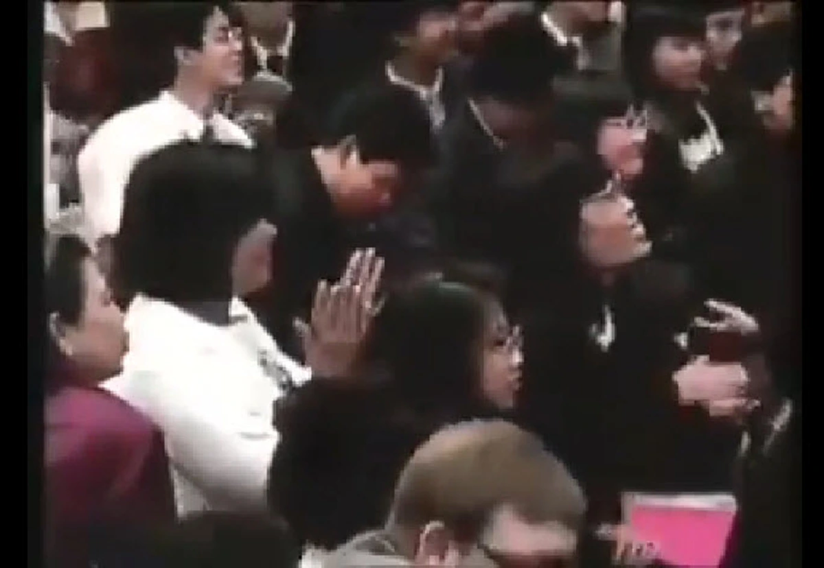 ยิ่งดู..ยิ่งทำให้มีกำลังใจ!! ย้อนชมคลิปเมื่อครั้ง สมเด็จพระนางเจ้าฯ และ "ในหลวง ร.๑๐" เสร็จพระราชดำเนินเยือนสหรัฐฯ ทรงมีพระราชดำรัสกับคนไทย