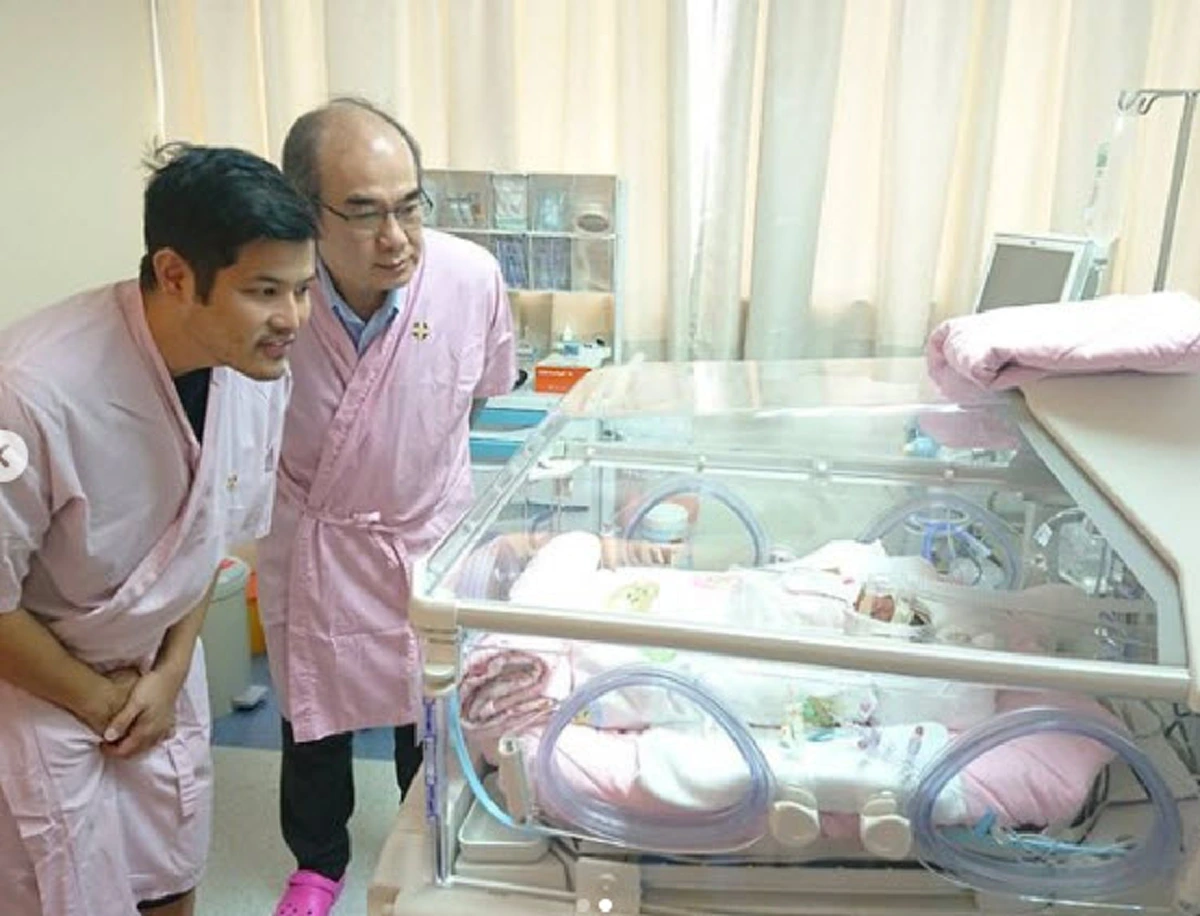 ชุดใหญ่ไฟกระพริบ !!! "ย่าดวงดาว" จัดของรับขวัญหลานสาวมูลค่ากว่า "แสนบาท" !!??